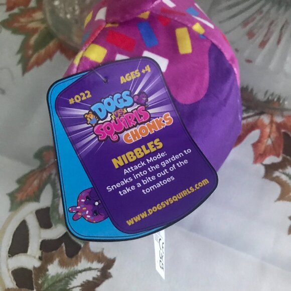 Dogs Vs Squirls Chonks "Nibbles" NEW with tag - Picture 2 of 5